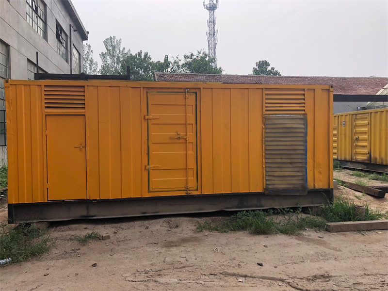福建柴油发电机如何判断新机油是否已经完全充满机油滤清器？