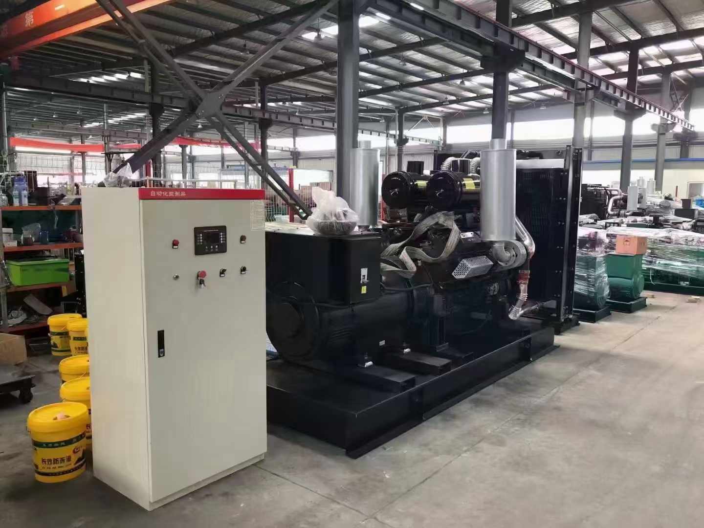 福建柴油发电机运行时的噪音和振动水平如何?